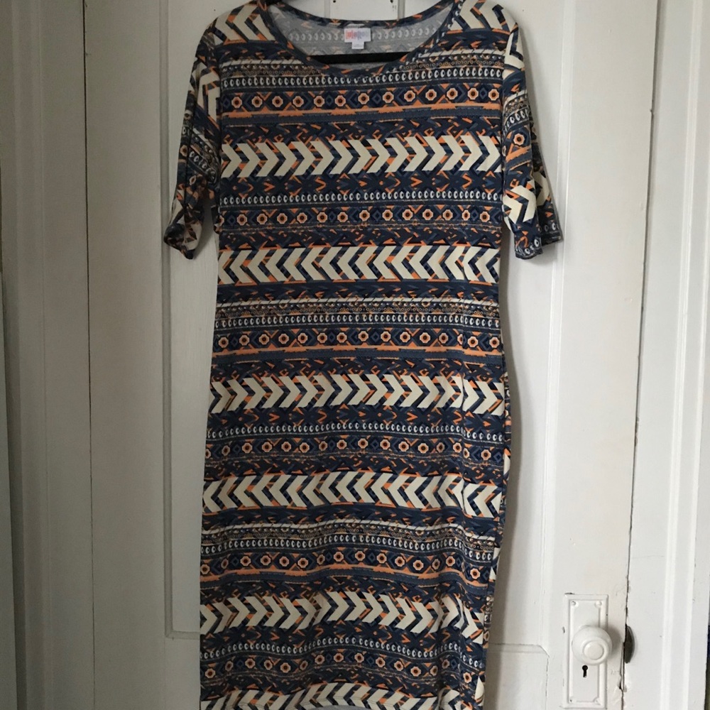 LuLaRoe Julia (Never Worn!)